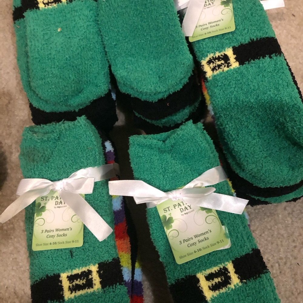 Women's St Patrick's Day Fuzzy SOCKS sz 9-11